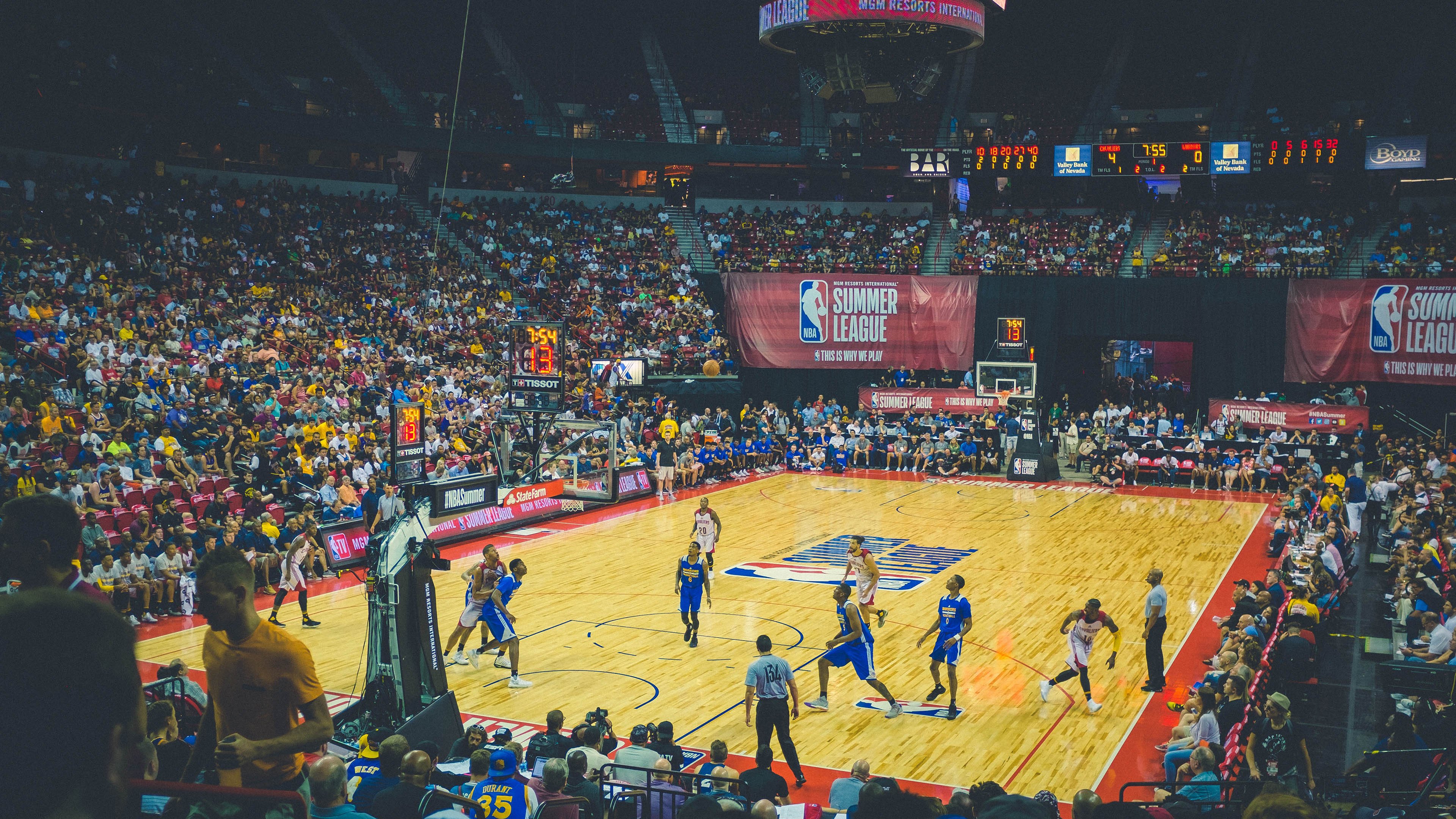 恩比德生死战封神，当开拓者用湖人的血，浇灌出新的秩序